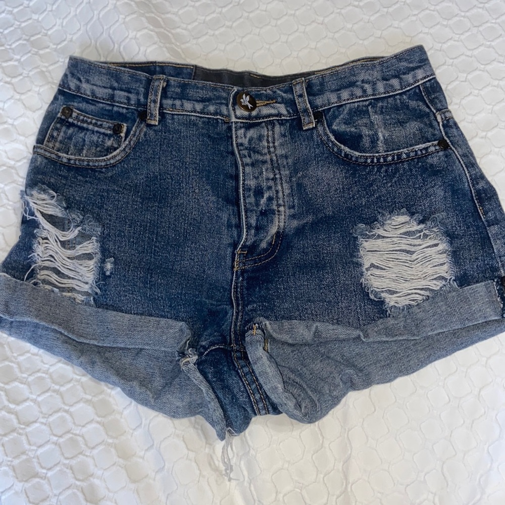 One teaspoon size 28 high waisted Jean shorts